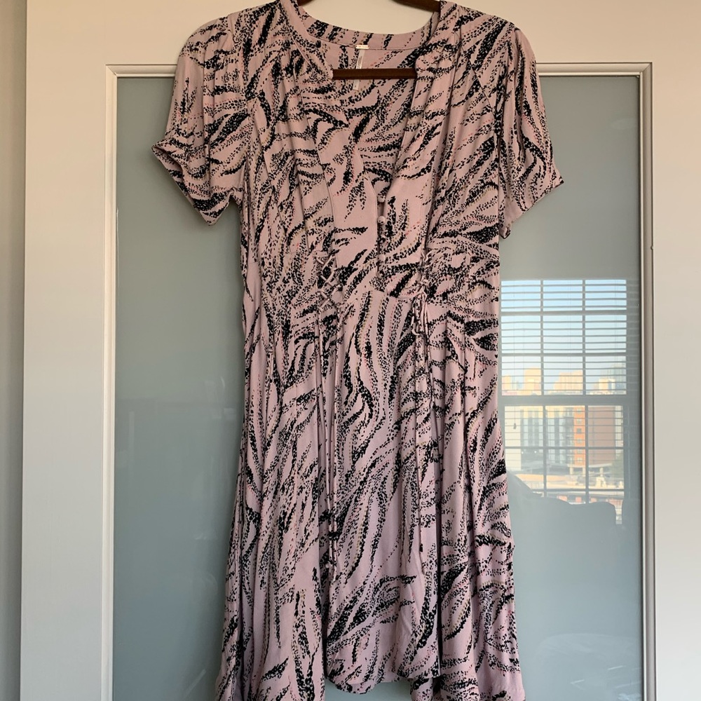 Free people dress! Worn once. Excellent condition!